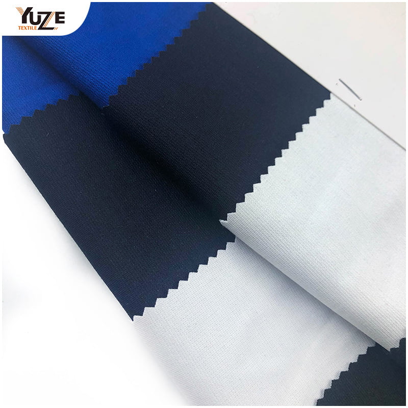 Bagaimanakah struktur berganda dari kain Ponti Roma mempengaruhi prestasi mereka?